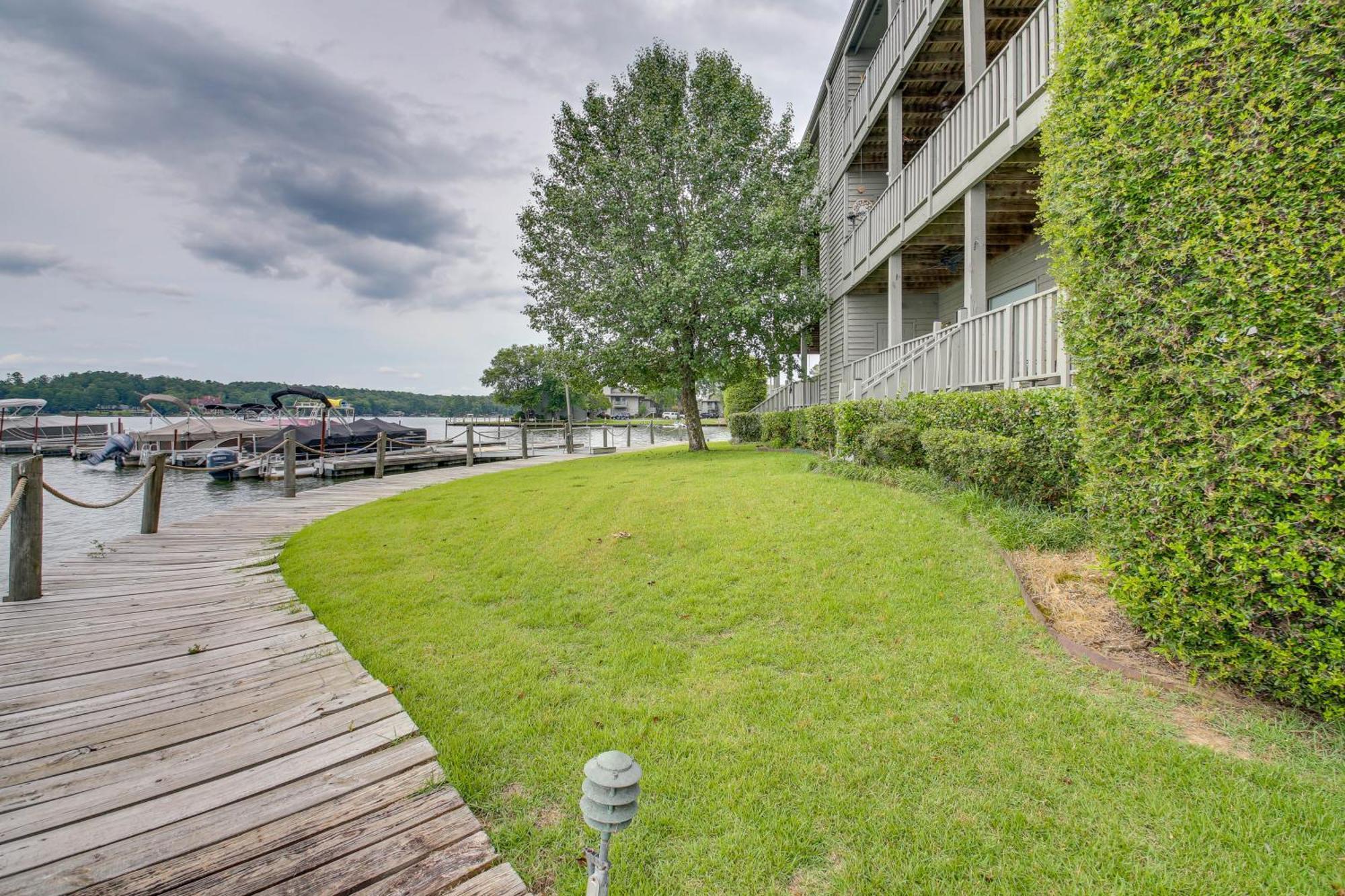 Spacious Hot Springs Penthouse Stunning Lake View Buitenkant foto